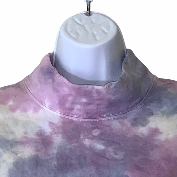 Forever 21 Almost Famous Sweatshirt TieDye Cozy - Picture 4 of 11